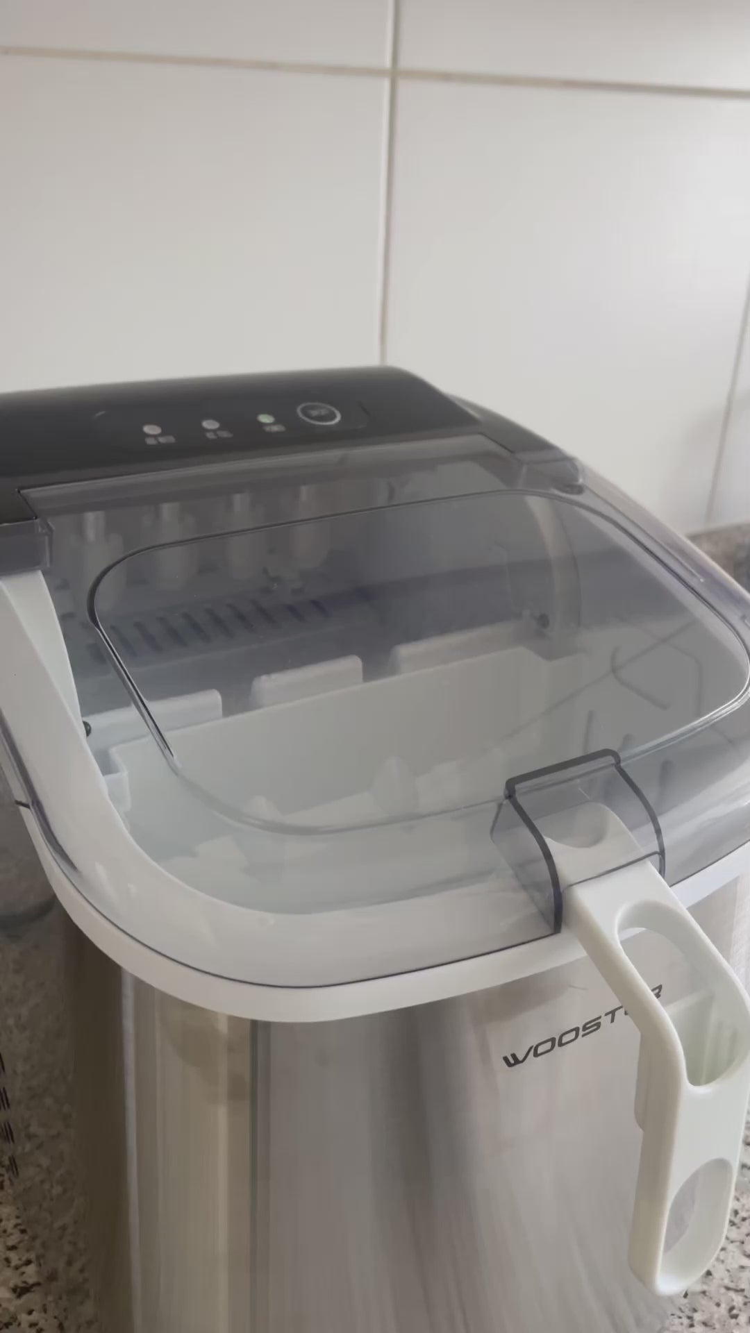 Máquina para hacer Hielo con Canasto Wooster 1 un