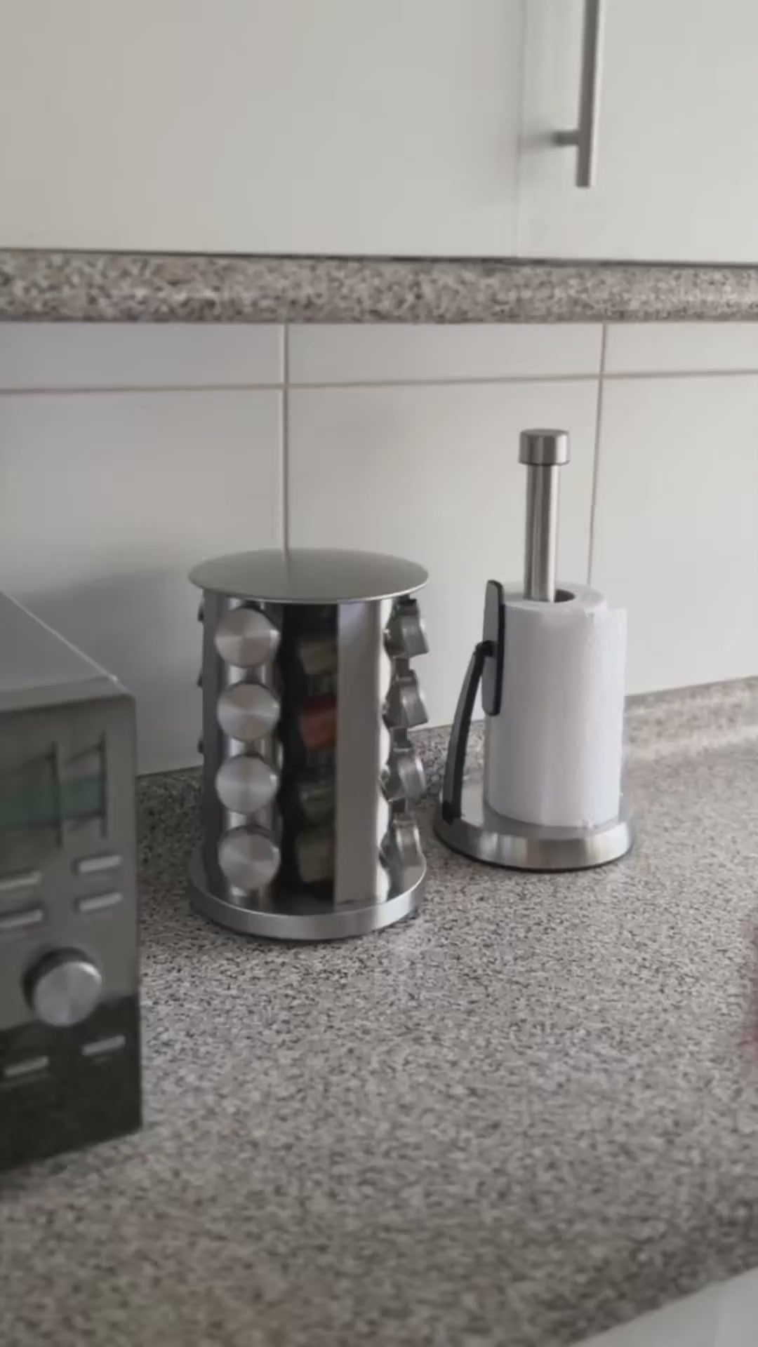 Especiero con 16 Frascos y Rack Organizador De Acero Inoxidable Home Logics 1 un