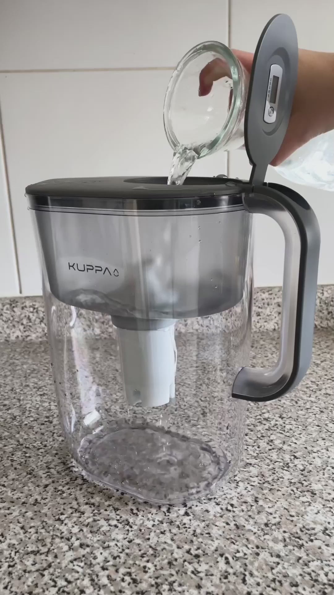 Jarro Agua Gris 3.8 L Kuppa 1 un
